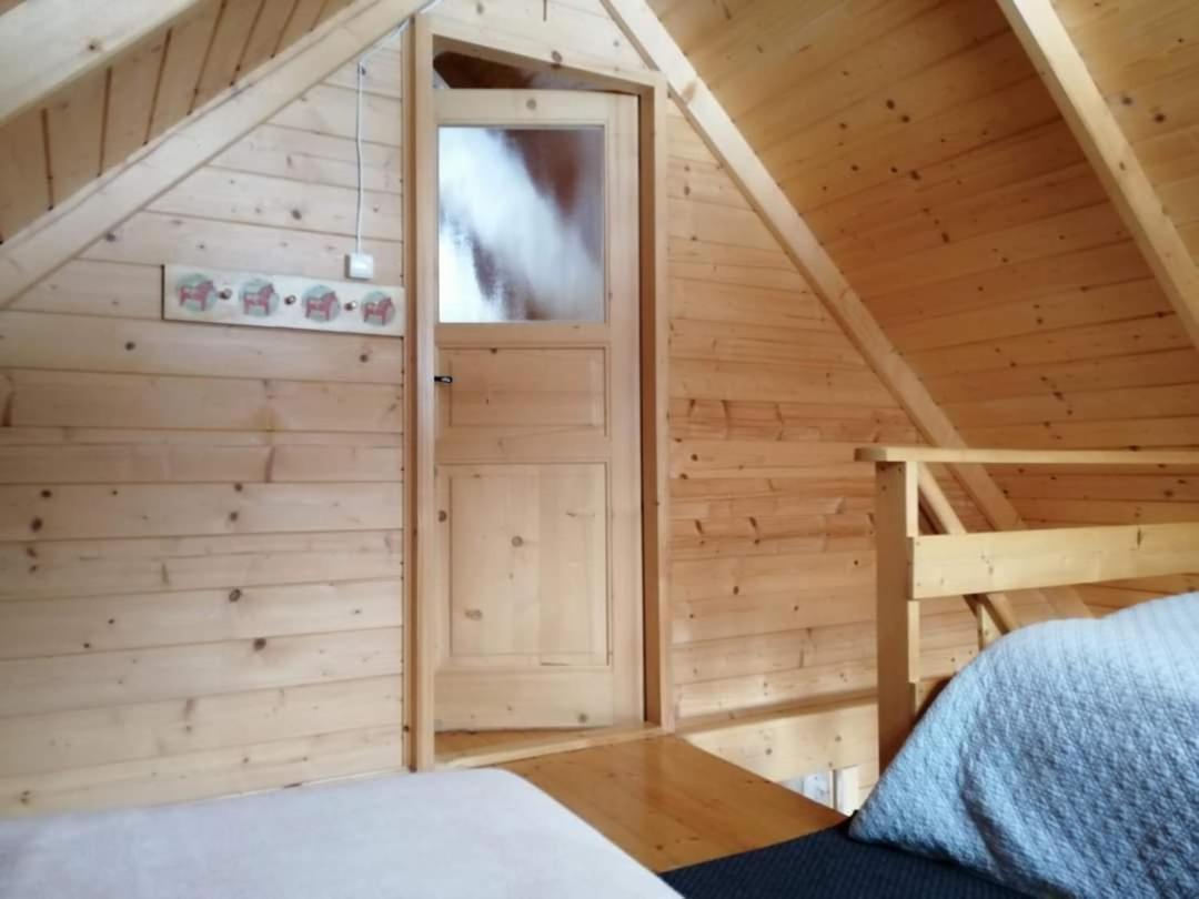 UjsołyOsada Bura Polana别墅 外观 照片